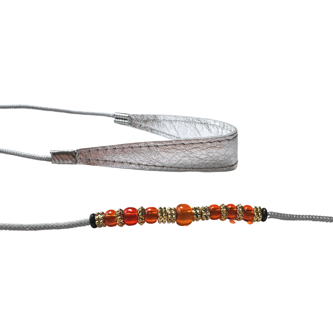 Sýningataumur með perlum - Silfur