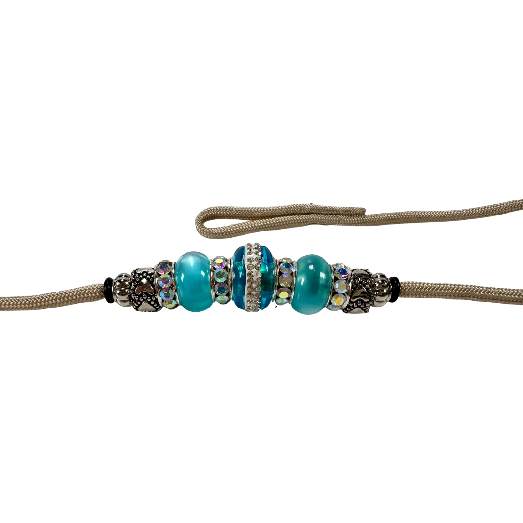 Sýningataumur með lykkju og perlum