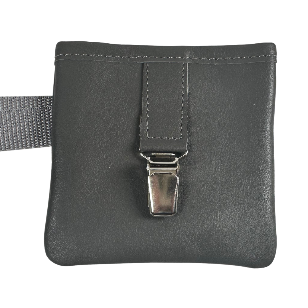 Nammibudda úr leðri - smella